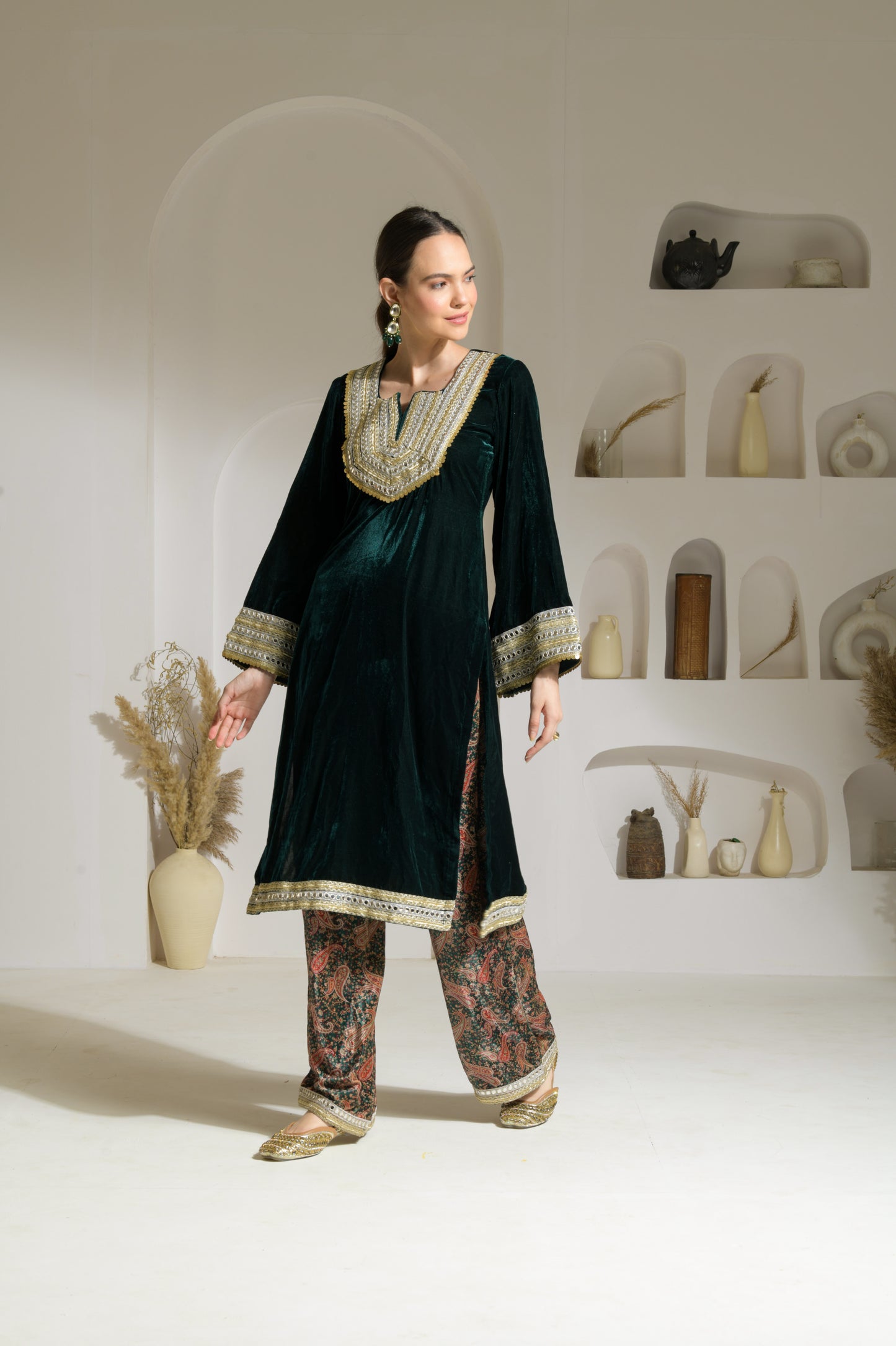 Reham Straight fit Velvet Kurta with Printed Velvet Palazzo Pants & Velvet Stole - Set of 3