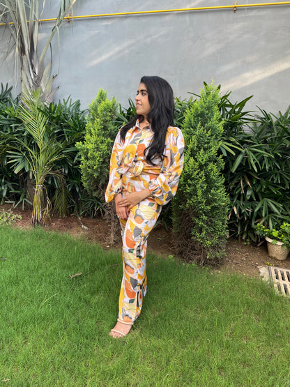 Spritz Relaxed Fit Shirt with Balloon Sleeves and straight fit pants in Printed Viscose Crepe - Set of 2